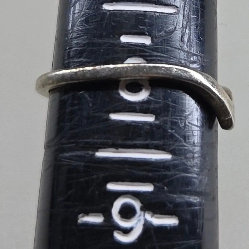 Silver Tone Deep Wishbone V Shape Chevron Stacking Ring Size 8 Whimsy‎ Goth
